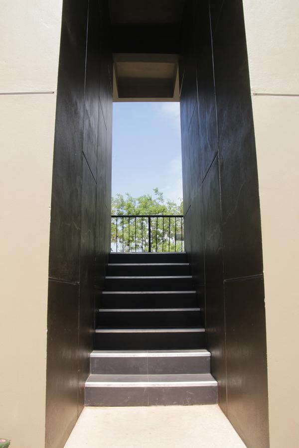 The Residence Thepkanjana Ban Khlong Krathum Baen Luaran gambar